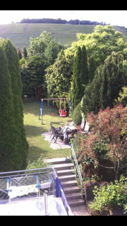 Doppelzimmer Dachgeschoss, Schnelles Wlan, Arbeitsplatz Und Garten Winningen Exterior photo
